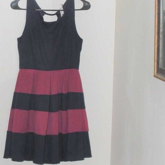 Pink Owl Dress size  M Purple & Navy Blue - Picture 1 of 3